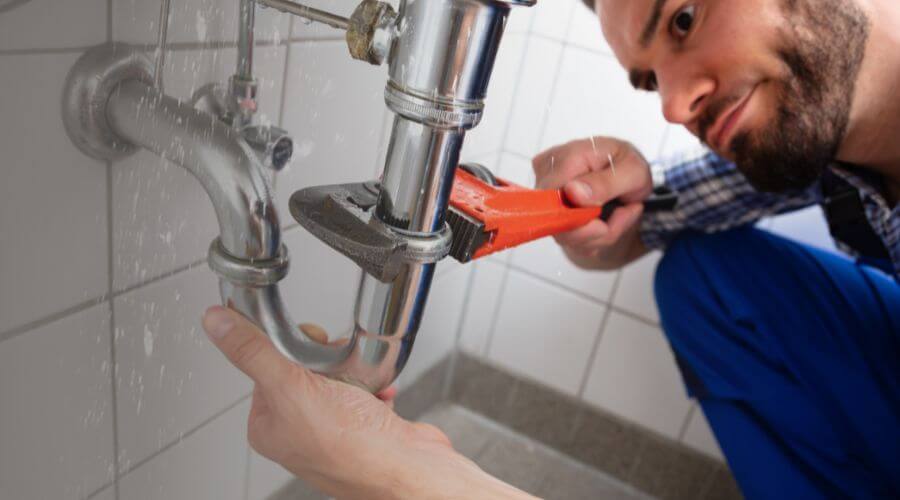 Professional clogged toilet repair services in Macon, MO